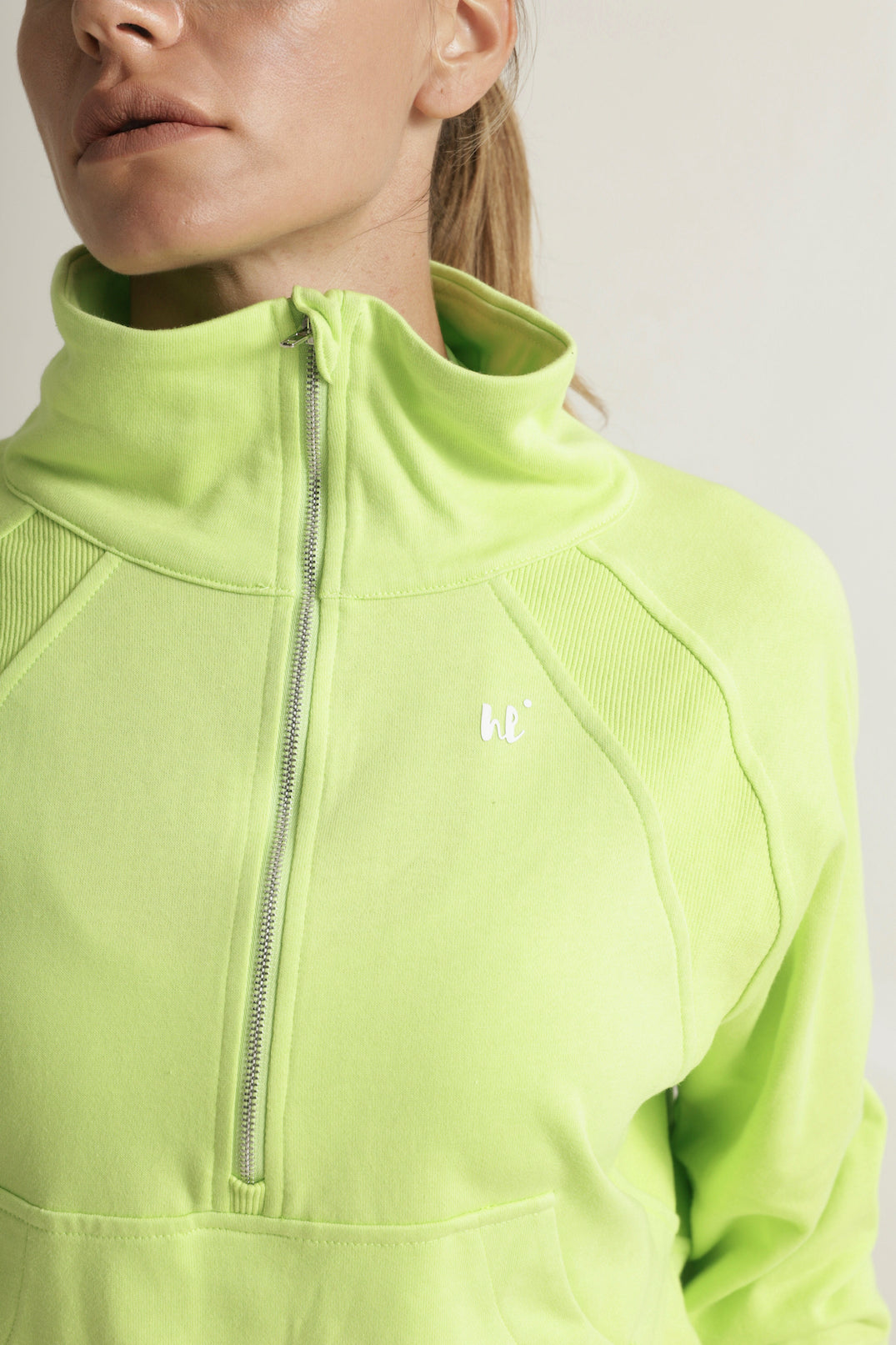 Neon Burst Half Zip Duks